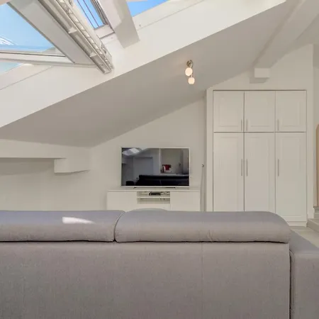 Capital And Gostinjska kuća 4*