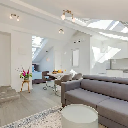 بيت ضيافة Capital And