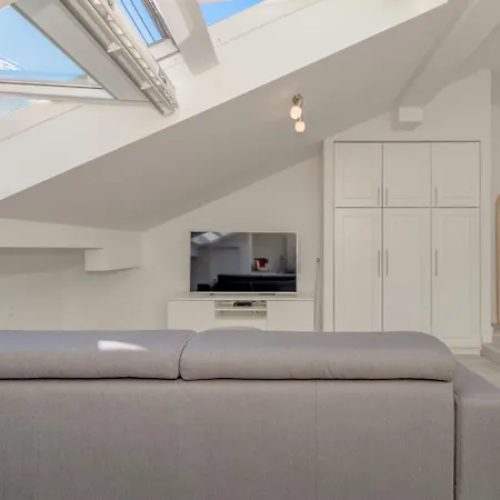 Capital And Gostinjska kuća 4*