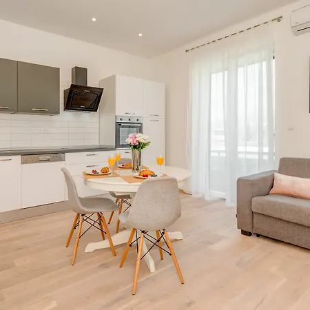 Capital And Guest house 4*